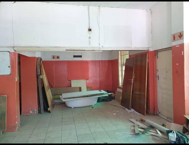 142M² RETAIL FOR SALE IN WOODSTOCK